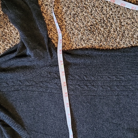 EUC Liz Lange Dark Gray Size Large Maternity Top - Picture 5 of 6